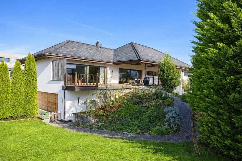 7.5-Zimmer-Villa mit Pool und Garten in Altstätten (2)