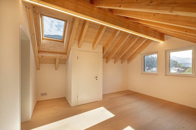 Grosszügige 5.5-Zimmer-Attikawohnung mit einzigartigem Maisonette-Charme (11)