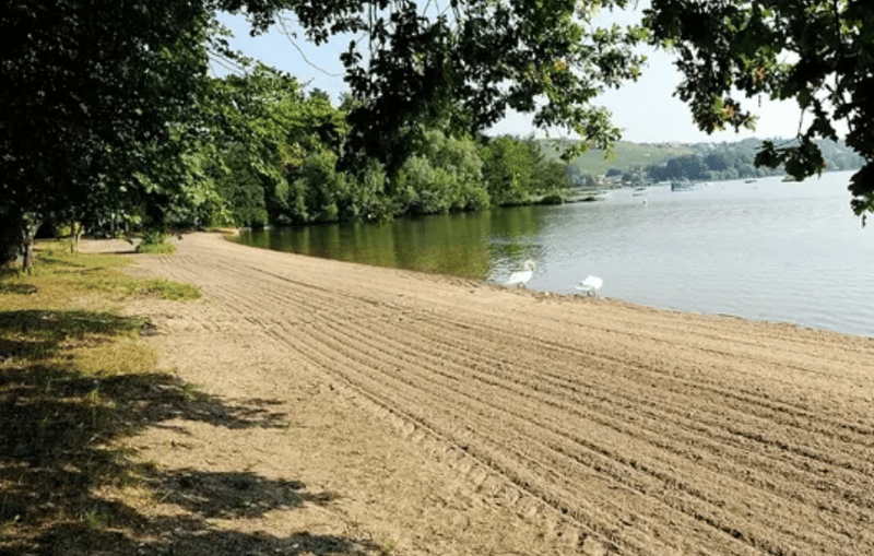 Emplacement de rêve proche du lac pour ce chalet modernisé, confortable et économe en énergie (2)