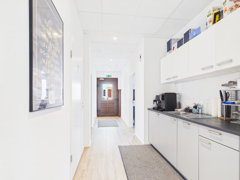 Repräsentative Bürofläche mit 5 Parkplätzen in Rheinfelden (6)
