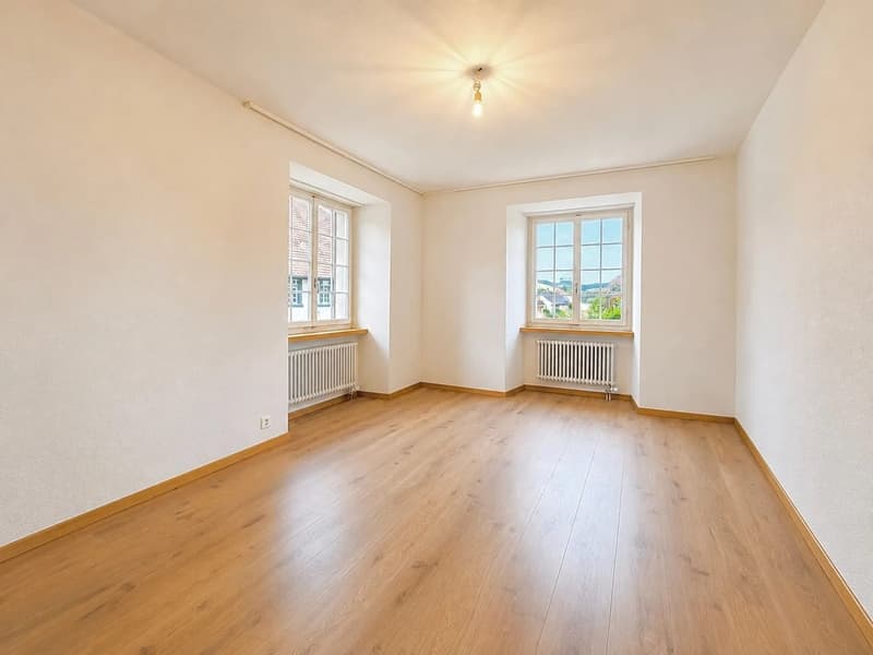 *RESERVIERT* Grosszügige 5.5-Zimmer-Maisonette - 177 m² Wohnfläche & zwei Balkone (7)
