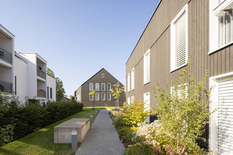 Traumhafte 3.5 Zimmer-Wohnung mit Galerie und Balkon (11)