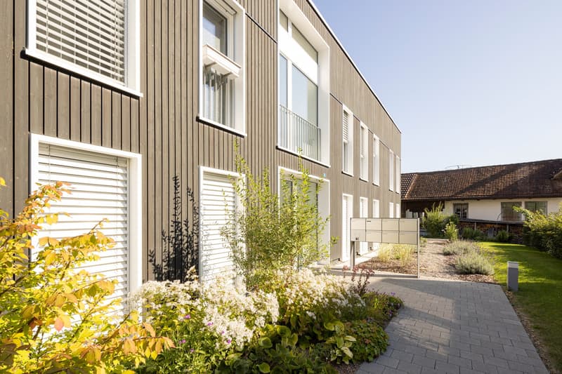 Traumhafte 3.5 Zimmer-Wohnung mit Galerie und Balkon (3)