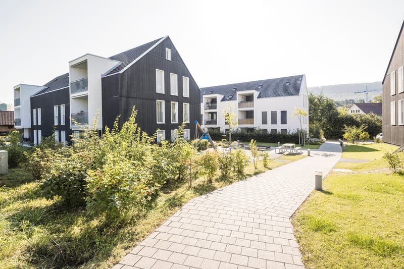 Traumhafte 3.5 Zimmer-Wohnung mit Galerie und Balkon (6)
