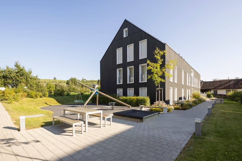Traumhafte 3.5 Zimmer-Wohnung mit Galerie und Balkon (10)