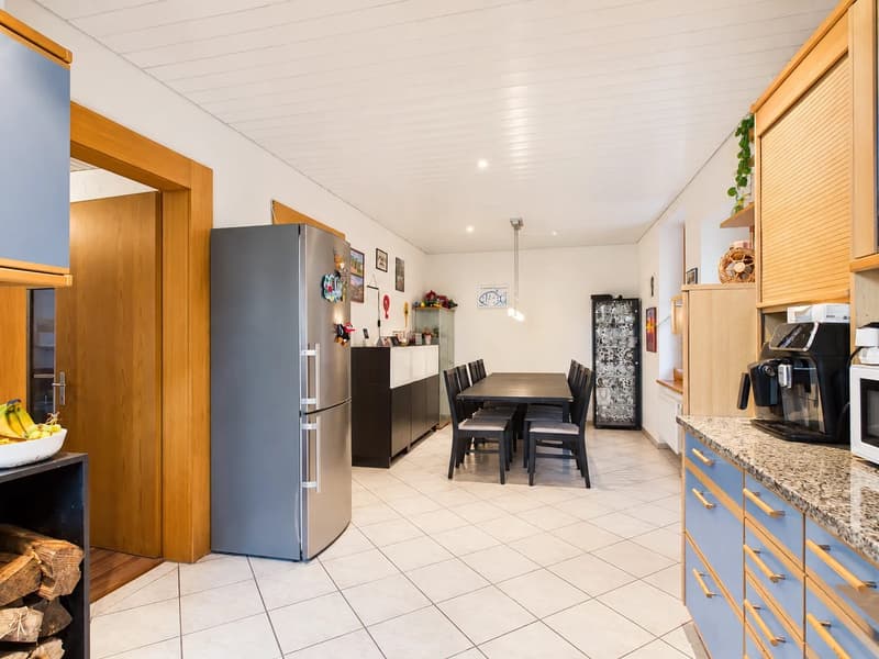 Grosszügiges 7-Zimmer-Bauernhaus mit Einliegerwohnung und vielseitigem Nutzungspotenzial (3)