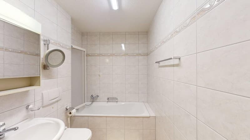 Helle 2-Zimmer-Wohnung mit Balkon in Walenstadt kaufen (9)