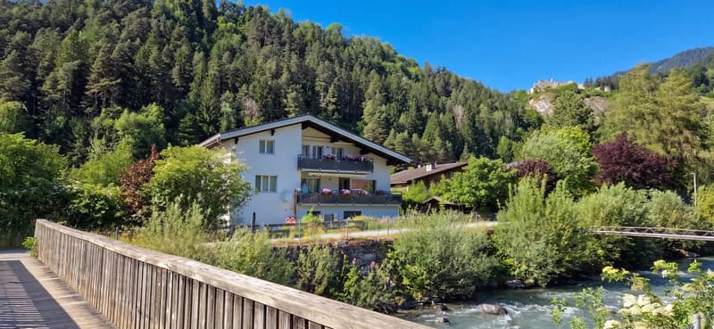Mehrfamilienhaus mit 3 Einheiten in Seewis-Schmitten kaufen (1)