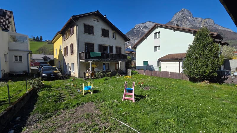 4½-Zi Doppel-Einfamilienhaus an zentraler Lage (13)