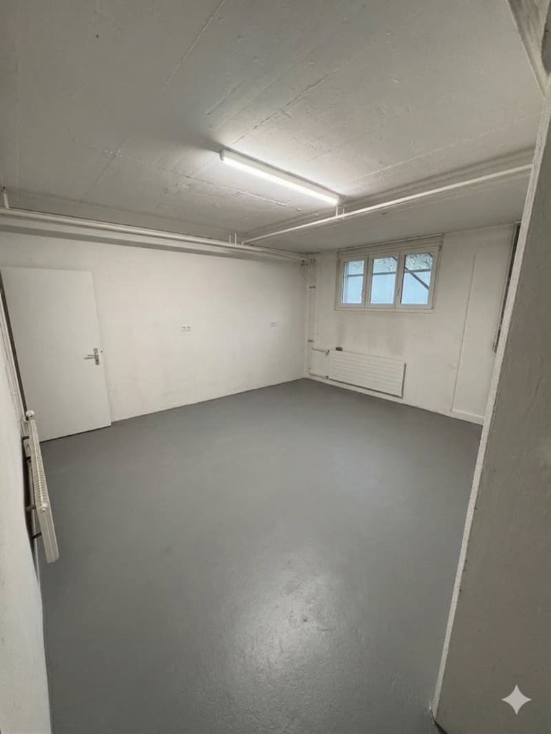 BASTEL- / HOBBYRAUM FÜR KREATIVE UND PRAKTISCHE NUTZUNG (1)
