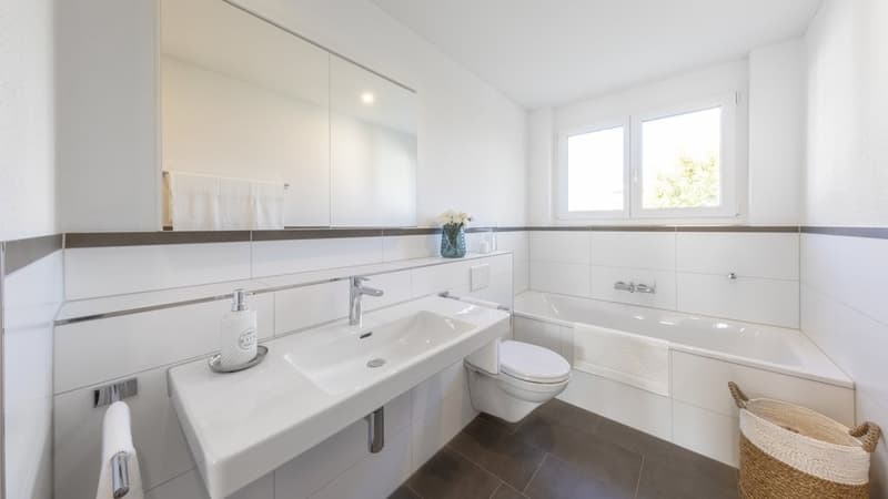 MODERN WOHNEN MIT GROSSEM BALKON UND BESTER AUSSTATTUNG (8)