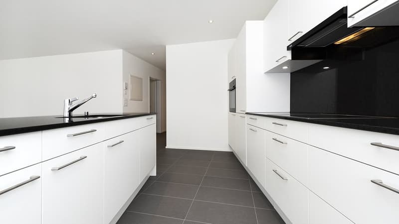 GROSSZÜGIG WOHNEN MIT GROSSEM BALKON (4)