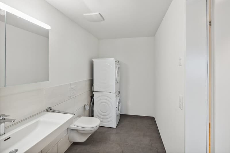 MIETFREI IM ERSTEN MONAT - EXKULSIVE WOHNUNG (7)