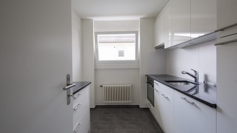BEGEHRTE CITY-WOHNUNG IN ZH-ALTSTETTEN - SMART, MODERN UND NEU SANIERT (2)