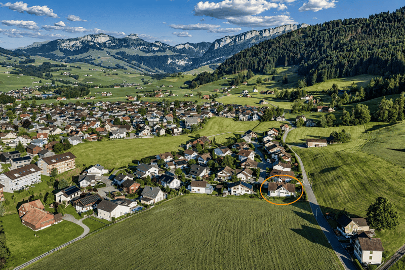 AUSSERGEWÖHNLICHES ZUHAUSE IN EINER LAGE, WIE ES SIE HEUTE KAUM NOCH GIBT (3)