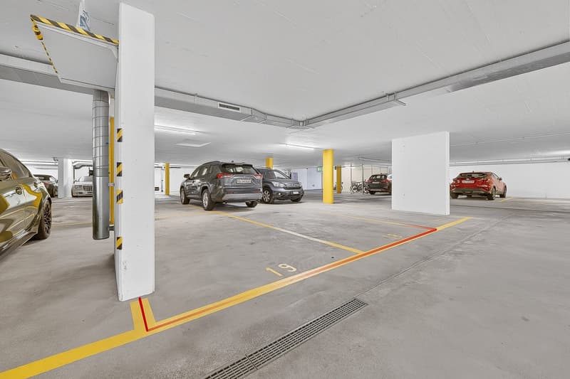 Moderne 2.5-Zimmer-Wohnung mit Balkon und Top-Ausstattung in Altendorf (16)