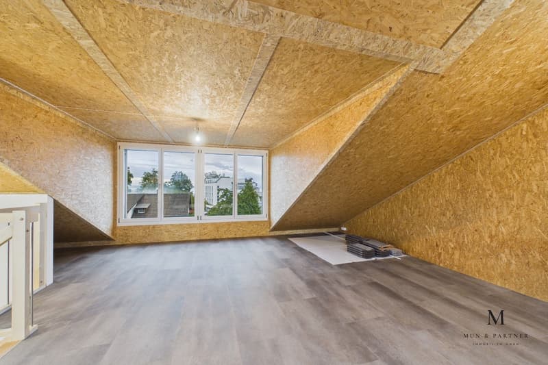 4.5‑Zimmer Maisonette mit Dachterrasse und Seesicht (14)