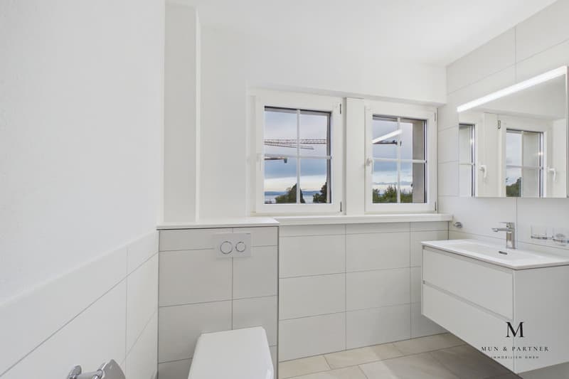 4.5‑Zimmer Maisonette mit Dachterrasse und Seesicht (6)