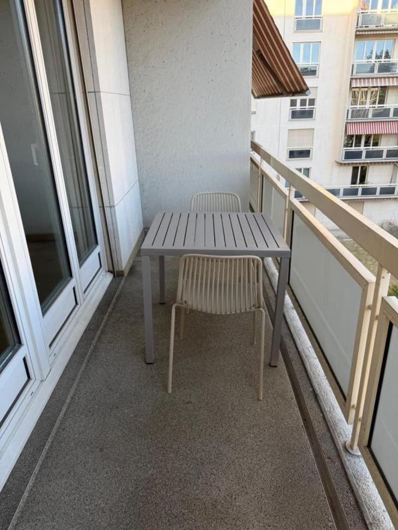 Co-location à Lausanne (1005) (4)
