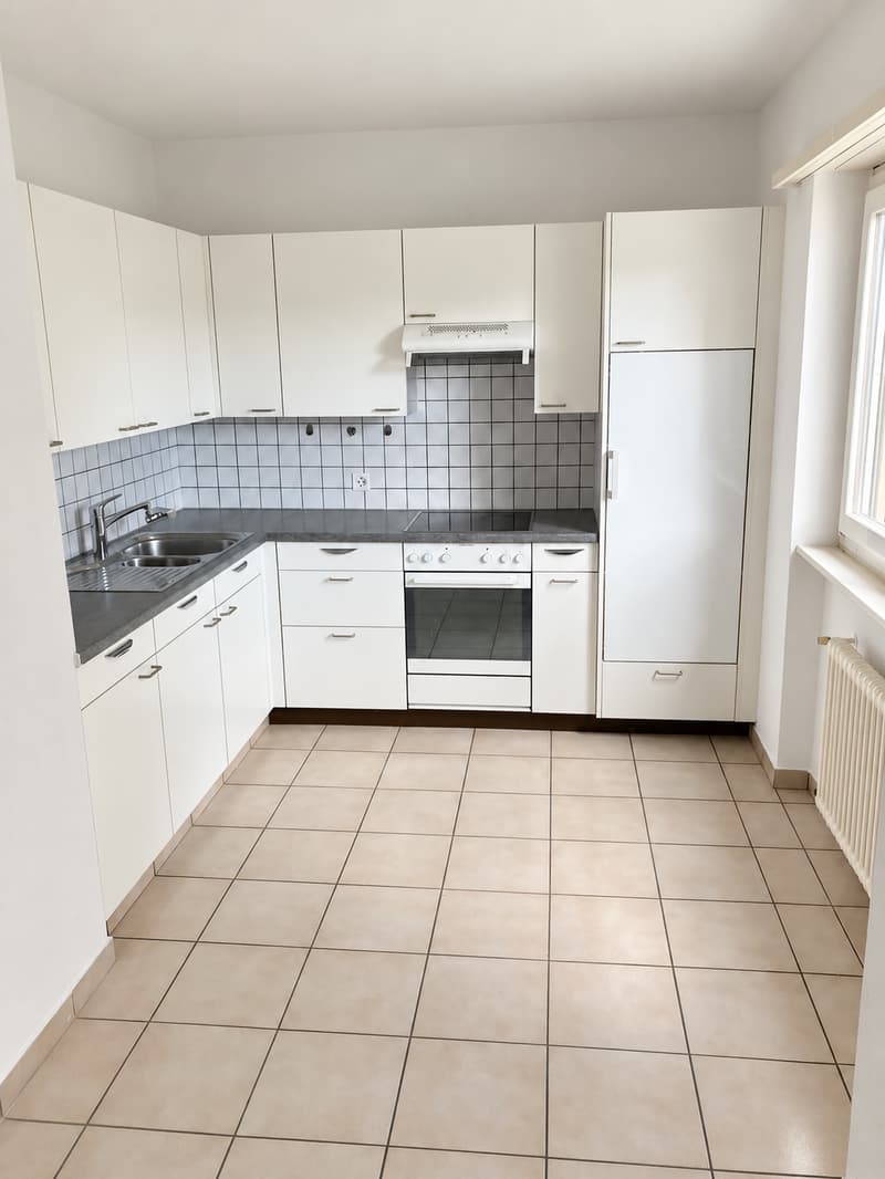 Große 4-Zimmer-Wohnung mit Balkon in Stabio (7)