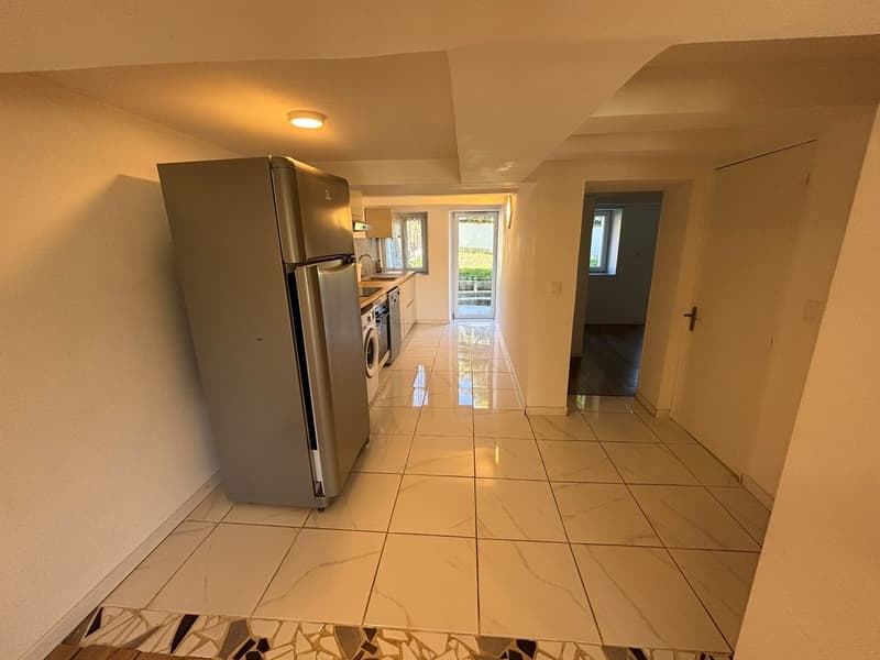 Charmant appartement de 2.5 pièces à Henniez (2)