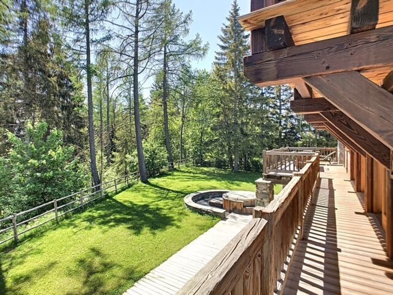 Superbe chalet familial en vieux-bois à Crans-Montana. 5 chambres. (12)