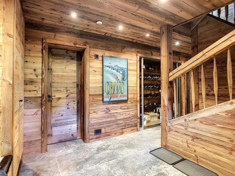 Superbe chalet familial en vieux-bois à Crans-Montana. 5 chambres. (4)