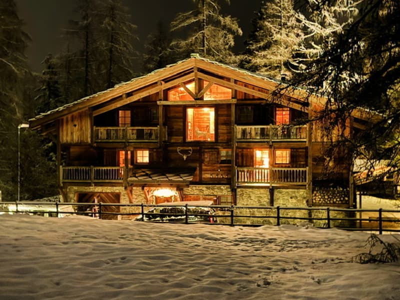 Superbe chalet familial en vieux-bois à Crans-Montana. 5 chambres. (1)