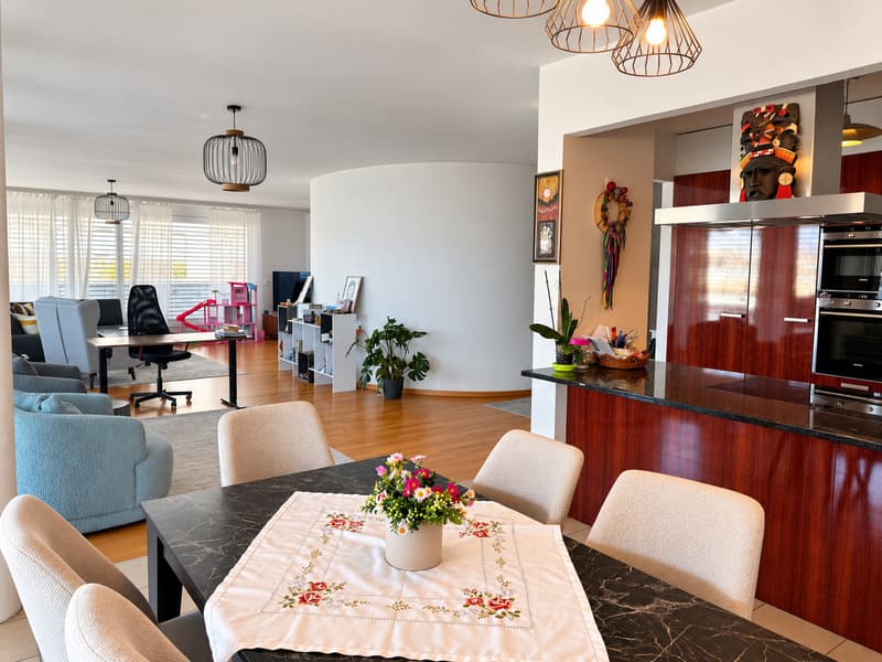 EXCLUSIVITÉ : Appartement de 6 pièces en Attique (3)