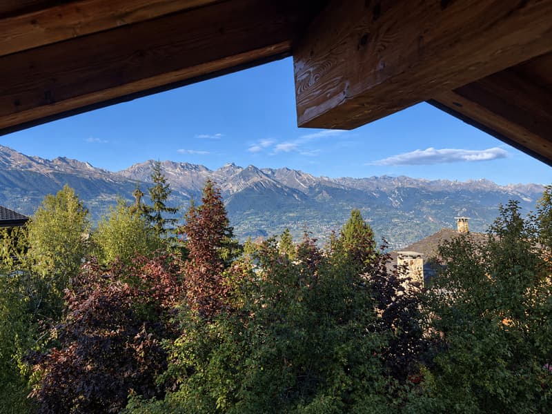 Superbe Chalet de 7.5 pièces - en exclusivité (2)