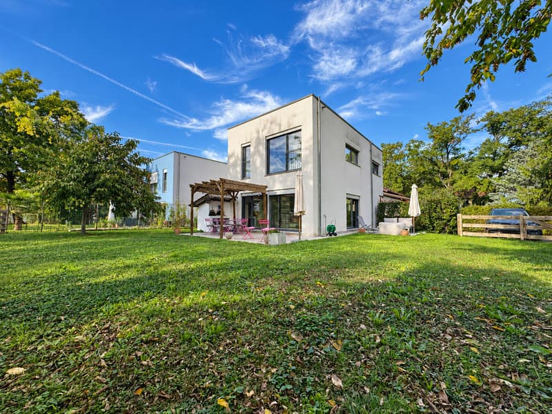 EXCULISIVITÉ - VILLA JUMELÉE DE 5 CHAMBRES (1)