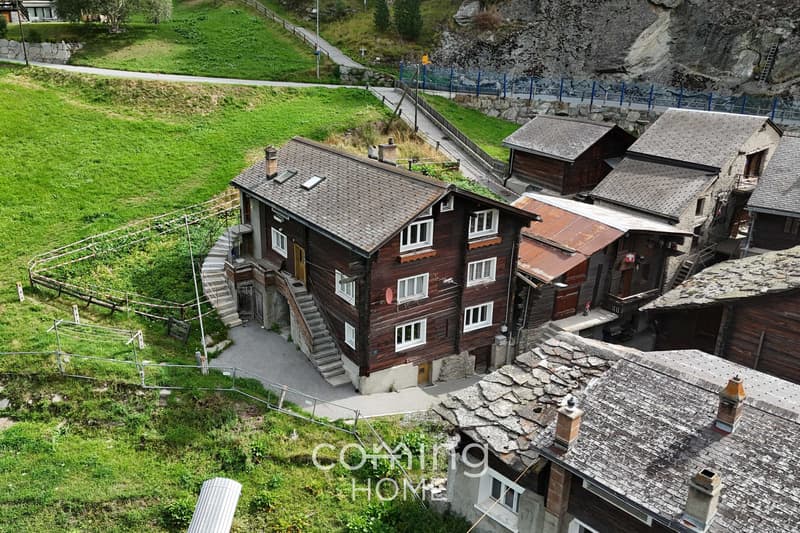 Charmante 4-Zimmerwohnung in Saas-Grund mit sonniger Bergsicht (1)