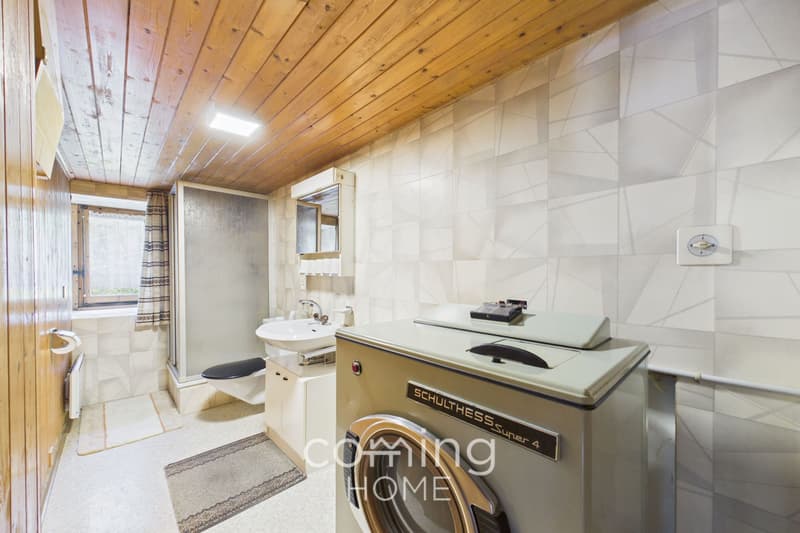 Charmante 4-Zimmerwohnung in Saas-Grund mit sonniger Bergsicht (10)