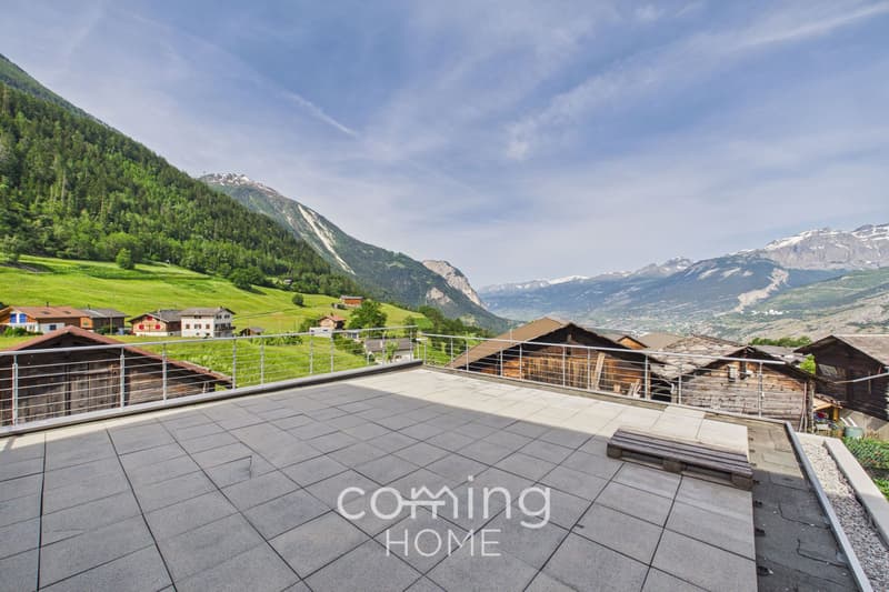 Alpines Zweifamilienhaus mit Panoramablick, Terrassen, Stall und Doppelgarage - Unterems (6)