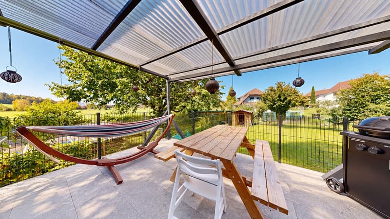 Freistehendes 5.5-Zimmer-Einfamilienhaus mit grossem Garten, Veranda & Weitblick (4)