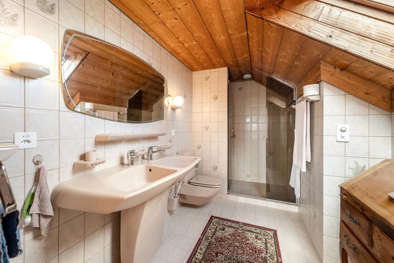 Herrschaftliche Villa mit traumhafter Weitsicht und viel Potenzial (10)