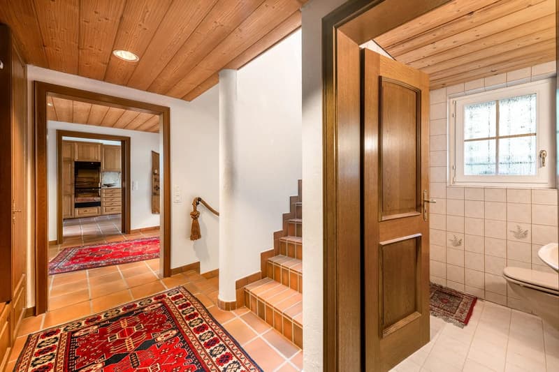 Herrschaftliche Villa mit traumhafter Weitsicht und viel Potenzial (8)