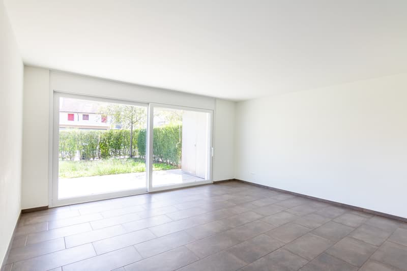 Moderne 2.5-Zimmer-Wohnung mit Gartensitzplatz in Staffelbach kaufen (4)