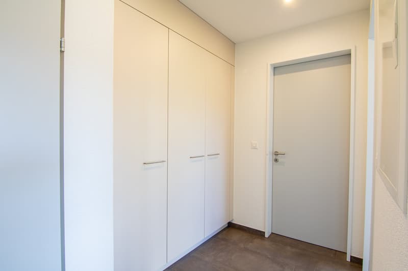 Moderne 2.5-Zimmer-Wohnung im 1. OG mit Balkon, Staffelbach (8)