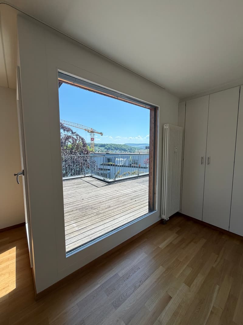 Grosszügige 7.5-Zimmer-Attika-Maisonette-Wohnung mit Balkon und 3 Garagenplätzen (16)