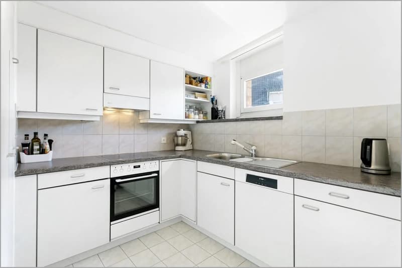 Grosszügige 4.5-Zimmer-Maisonette-Dachwohnung (4)