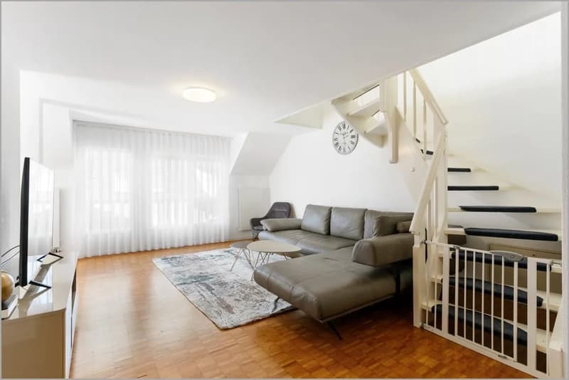 Grosszügige 4.5-Zimmer-Maisonette-Dachwohnung (8)