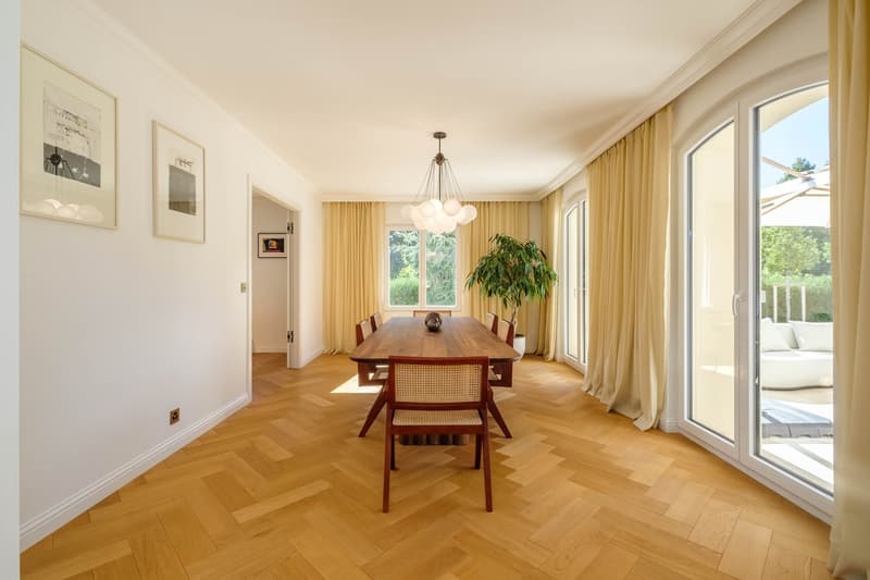Villa 5 suites rénovée 2025 — piscine, wellness, 1 500 m² sud-ouest (6)