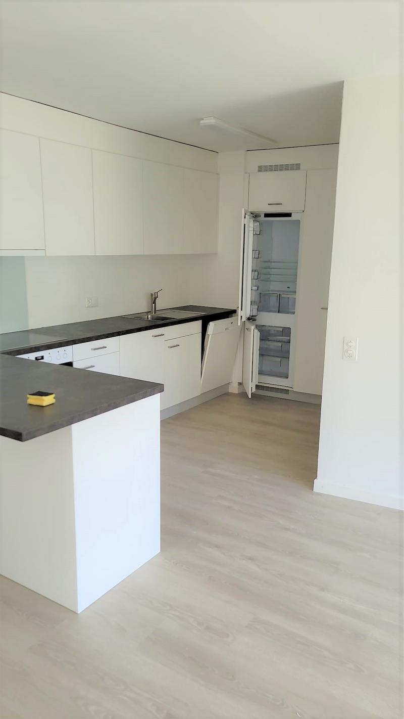 Helle 3.5-Zimmer-Wohnung mit Balkon in Oberwil (9)