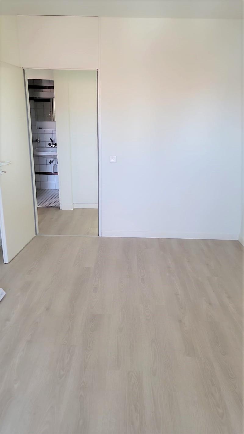 Helle 3.5-Zimmer-Wohnung mit Balkon in Oberwil (14)