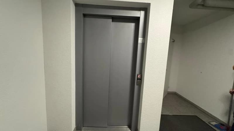 HELL, MODERN, MIT EIGENEM GARTEN - IDEAL ZUM WOHNEN, ARBEITEN ODER ALS ATELIER (11)