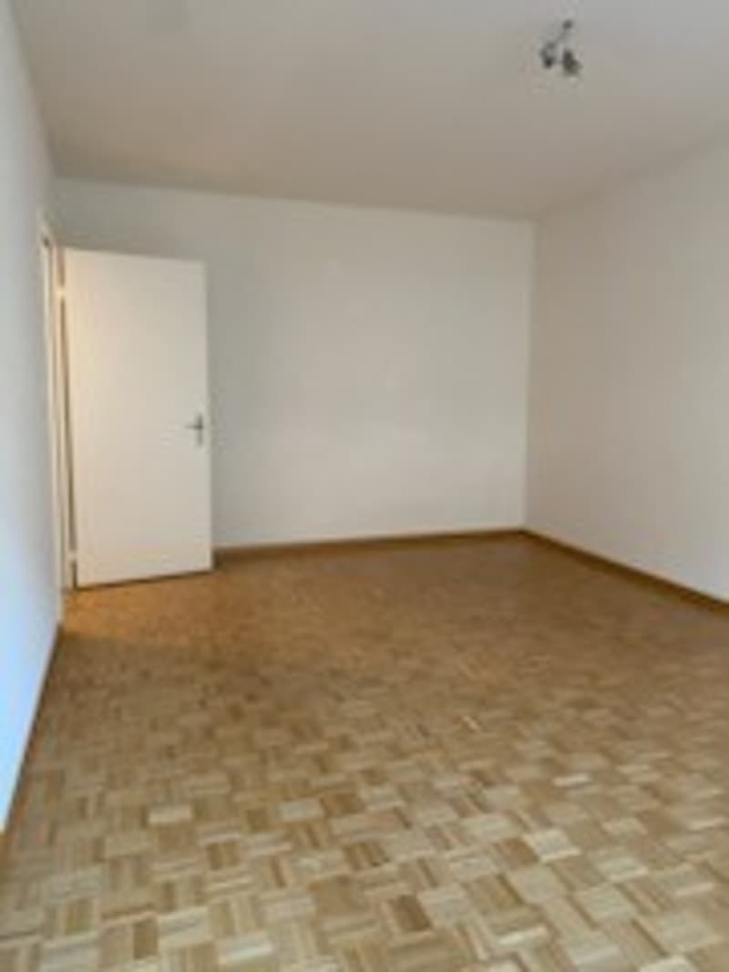 Moderne, helle 3,5-Zimmerwohnung (6)