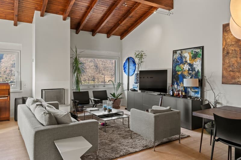 Exklusives Haus inmitten der Natur 180° Seeblick (6)