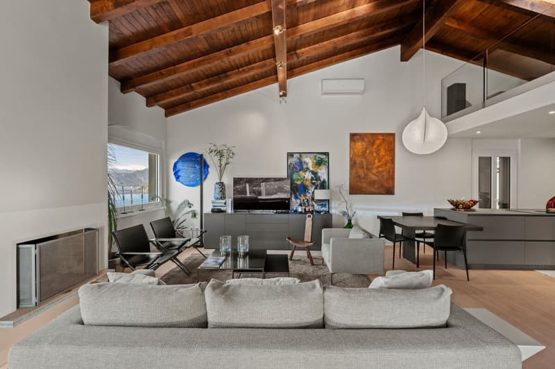 Exklusives Haus inmitten der Natur 180° Seeblick (4)