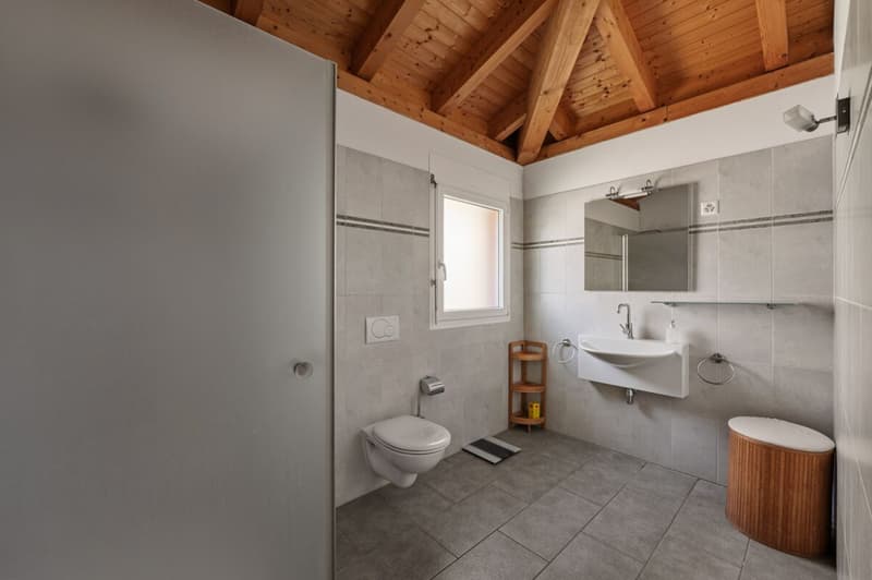 Spaziosa casa unifamiliare a Galbisio (10)